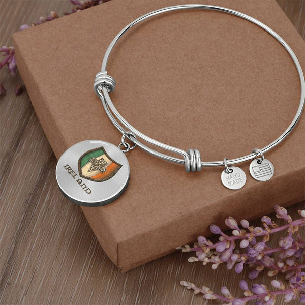 ☘️ Ireland Celtic Shield Bangle Bracelet ☘️