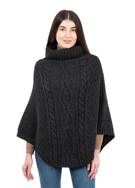 ☘️ Cable Stitch Irish Poncho ☘️