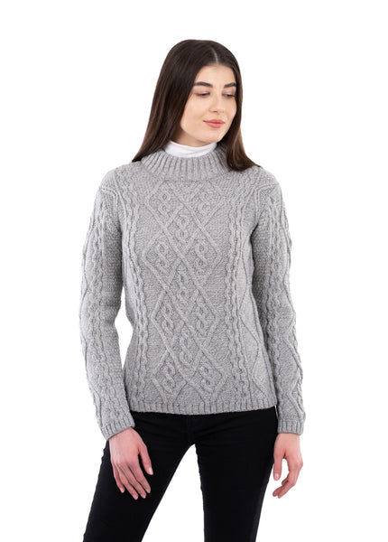 ☘️ Ladies Traditional Irish Cable Knit Sweater ☘️