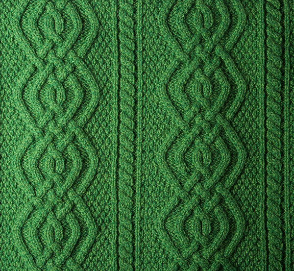 ☘️ Merino Wool Aran Knit Celtic Throw ☘️