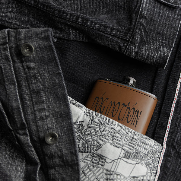 ☘️ Póg Mo Thóin Premium Leather Flask ☘️